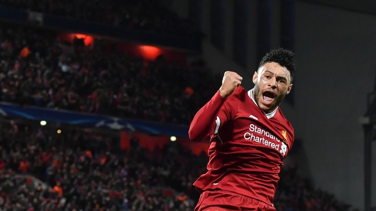 Alex Oxlade-Chamberlain provides fans with an injury recovery update