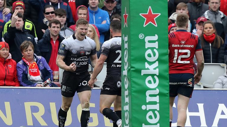 Chris Ashton's polished all round performance looked to have edged Toulon to victory