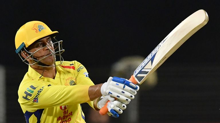 MS Dhoni es el capitán de la nueva franquicia IPL de Sam Curran, los Chennai Super Kings (Crédito: AFP)