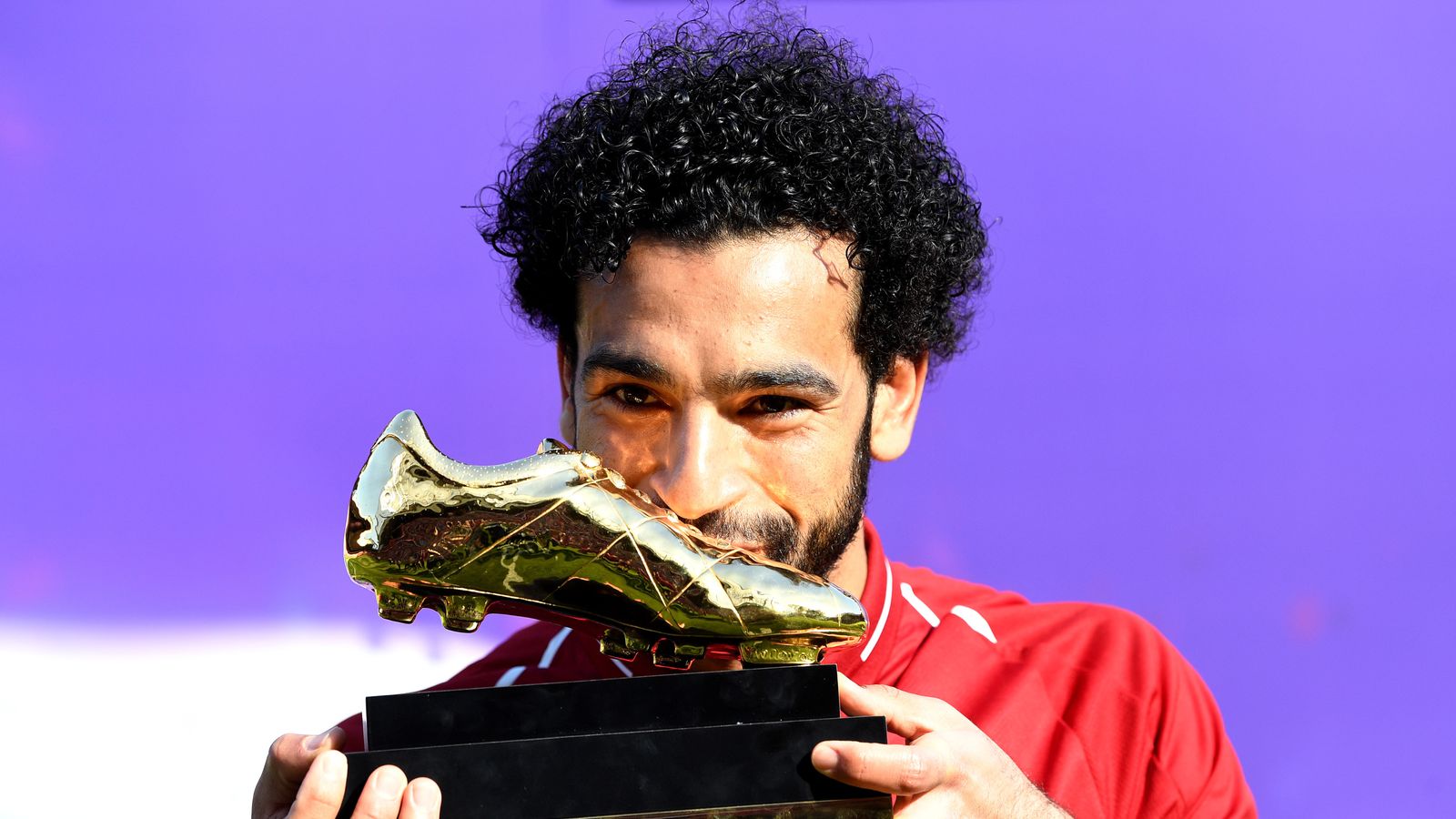 Mohamed Salah wins the Premier League golden boot for 2017/18