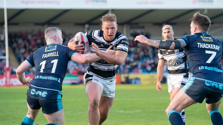 Joe Westerman on the charge for Hull FC