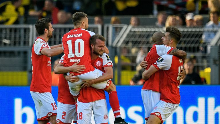 Mainz beat Borussia Dortmund 2-1