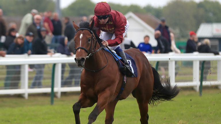 Legends of War - impressive Yarmouth winner