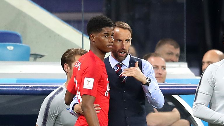 Marcus Rashford dice que los jugadores de Inglaterra están disfrutando la vida bajo Gareth Southgate