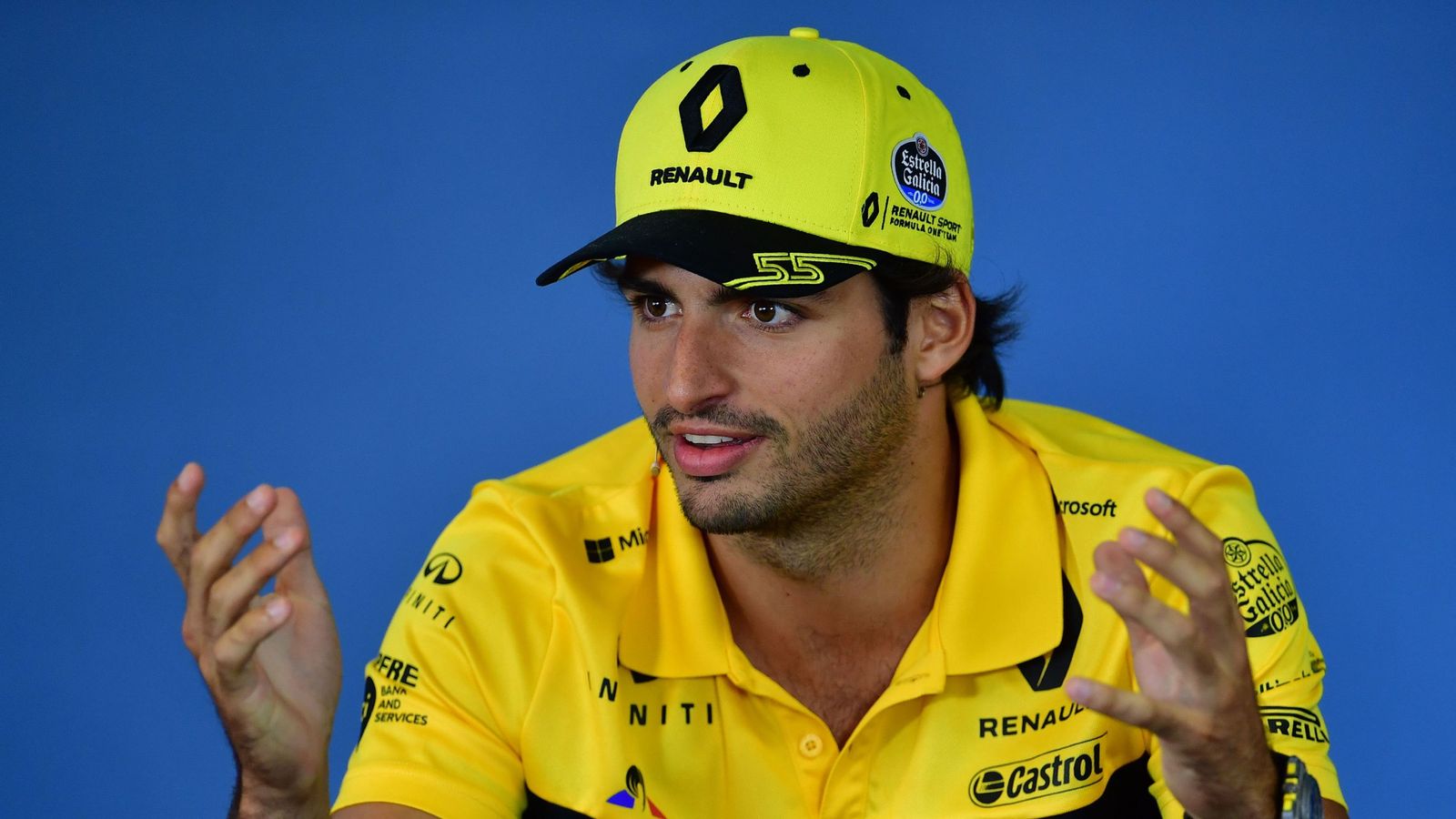 Carlos Sainz on why he is waiting for Daniel Ricciardo F1 2019 deal 