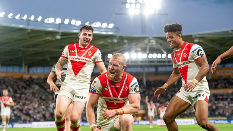 Luke Thompson scored one of St Helens' seven tries as they beat Hull to consolidate their position at the top of Super League