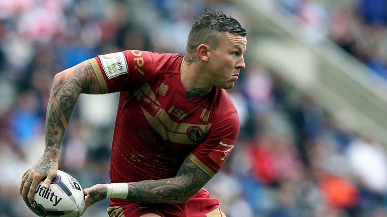 Carney's return to Super League has hit a snag