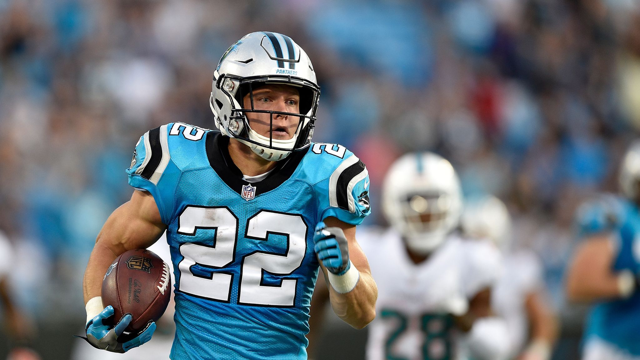 PHOTO: Falcons QB Matt Ryan shows off his Luke Kuechly Panthers jersey 