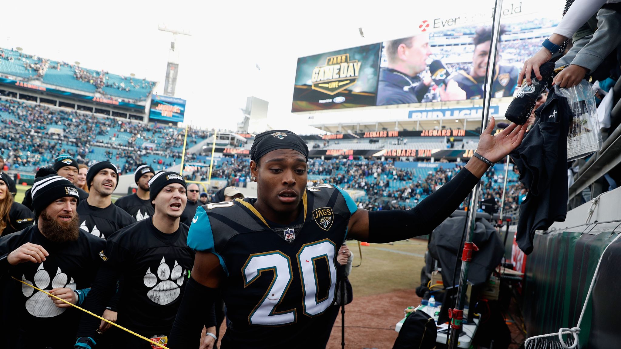 Jaguars seal the teal: Team changing home jersey colors from black