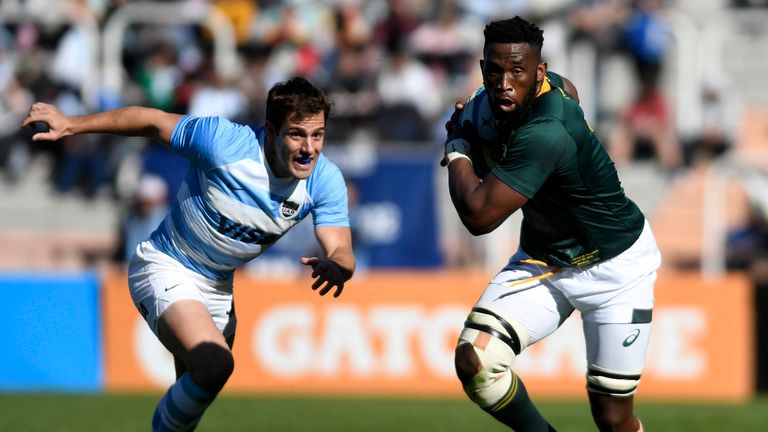 Siya Kolisi on the attack for South Africa