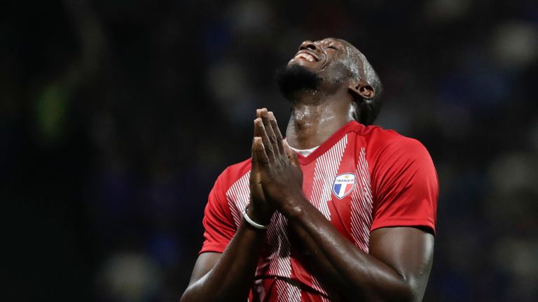 Usain Bolt is hoping to secure a professional contract