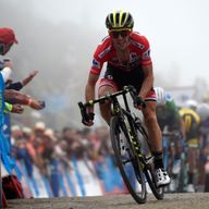 Simon Yates extended his lead on Stage 19 of La Vuelta