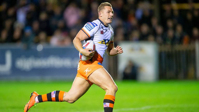 Watch highlights of Castleford Tigers' victory at The Mend-A-Hose Jungle