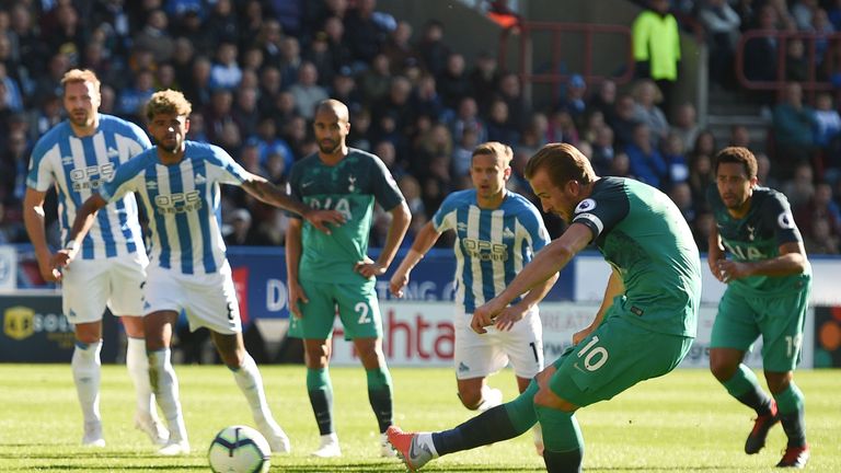 Harry Kane doubled Tottenham's lead from the penalty spot
