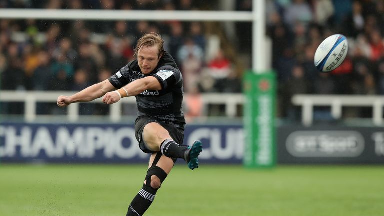 Joel Hodgson scored 13 points for the Falcons in their win over Montpellier