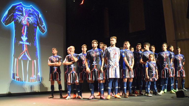 The kit went viral on social media (@ZCFoficial)