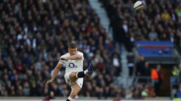 Owen Farrell kicked a 73rd-minute penalty to hand victory to England