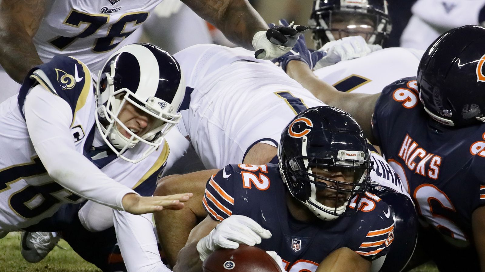 Dominant Bears defense makes big statement with 15-6 win over Rams