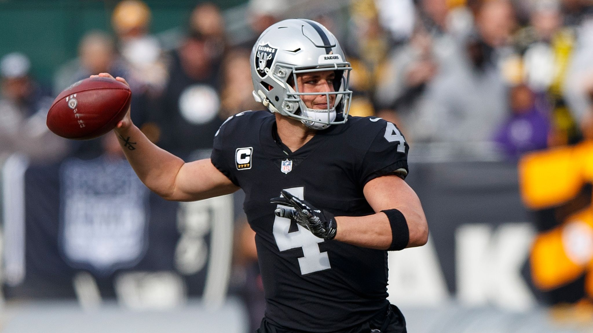 Derek Carr played the role of hero again, saving the Raiders' season