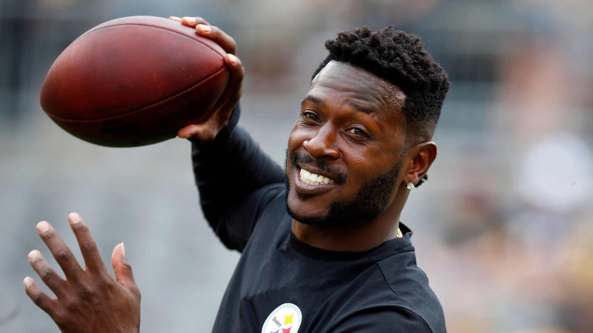 Cleveland Browns interested in trading for Antonio Brown