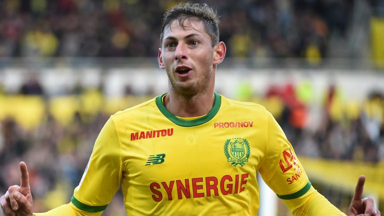 Emiliano Sala is on the verge of joining Cardiff City 