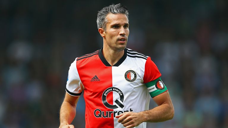 Robin van Persie scored his 16th goal of the season against AZ Alkmaar