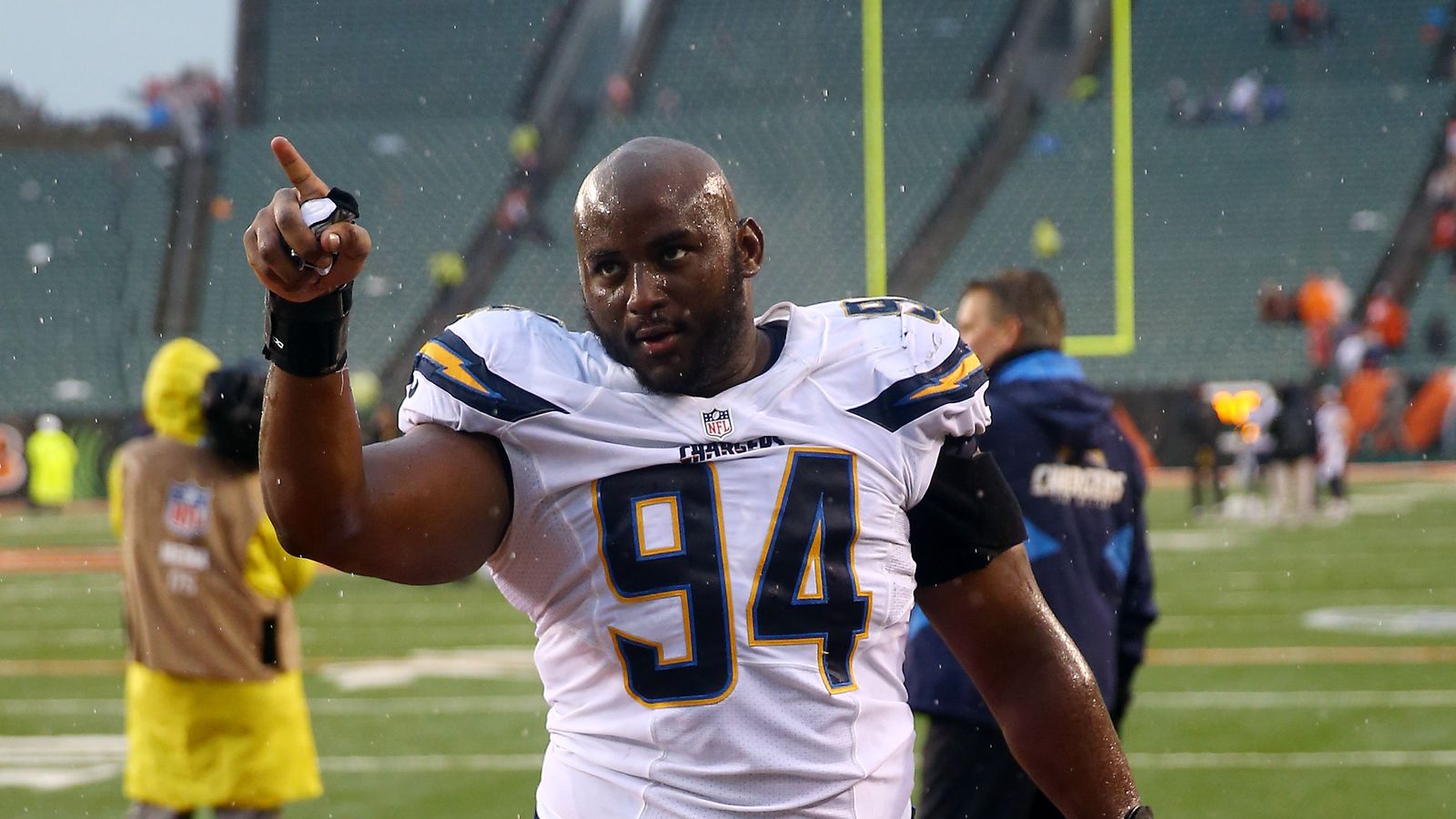 LA Chargers will decline DT Corey Liuget's option for 2019, NFL News