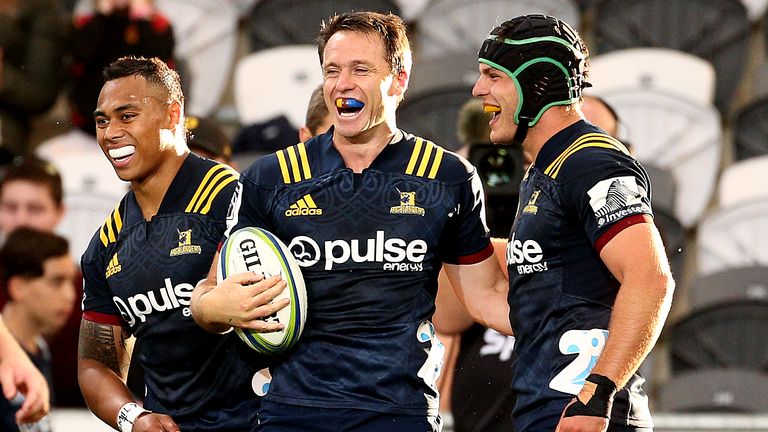 Ben Smith was among the try scorers as the Highlanders registered five scores to win 36-31
