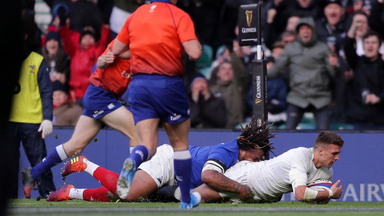 Henry Slade scored the bonus-point score on the stroke of half-time