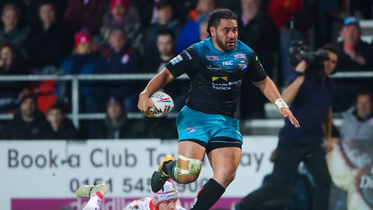 Leeds' Konrad Hurrell makes a break during the game with St Helens