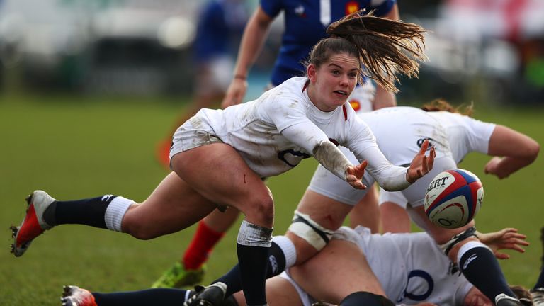 Leanne Riley passes the ball against France 