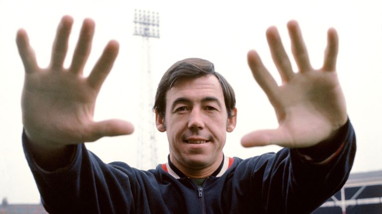 Former Stoke City and England goalkeeper Gordon Banks has died aged 81