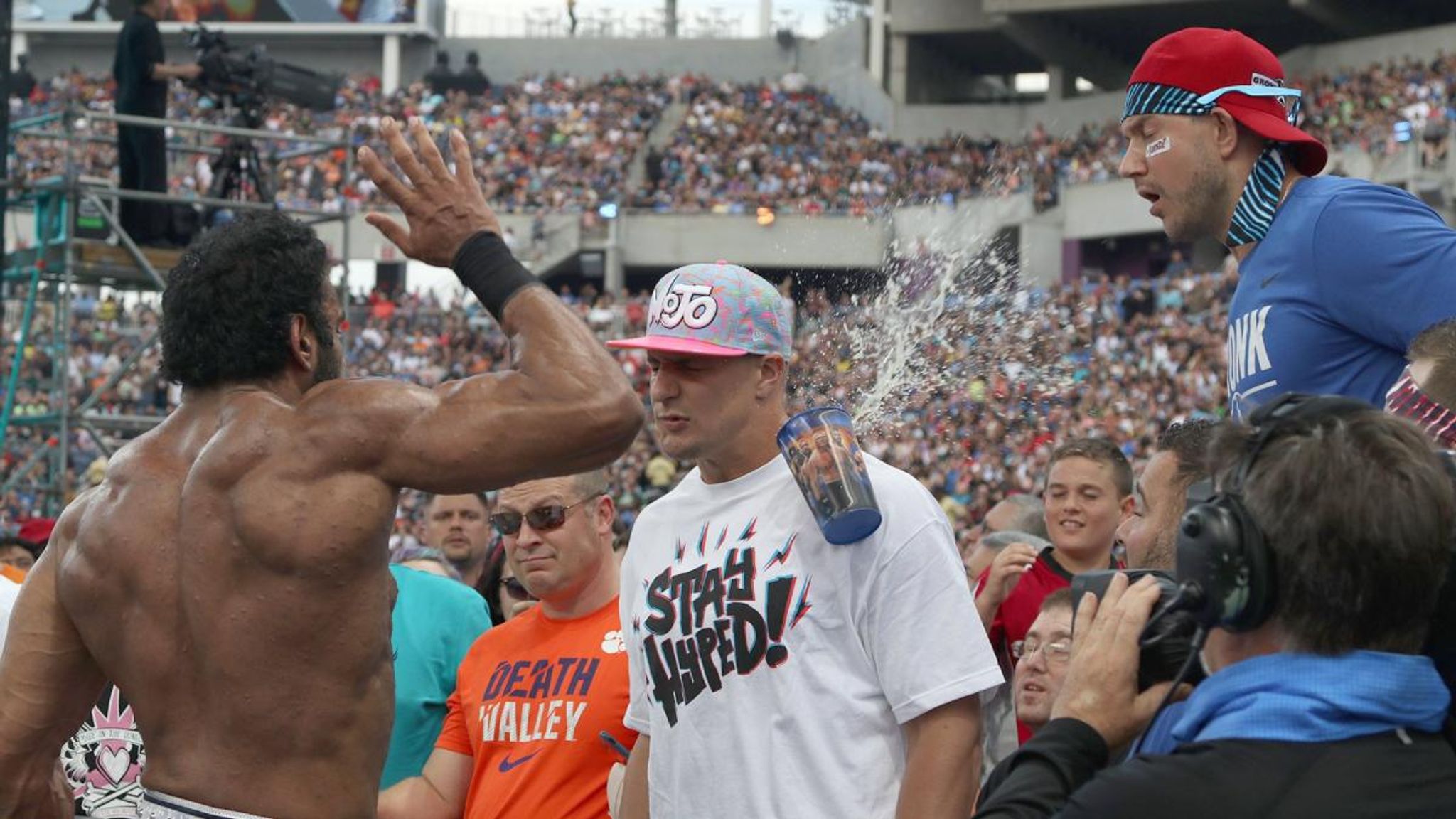 Rob Gronkowski got in the ring at Wreslemania 33