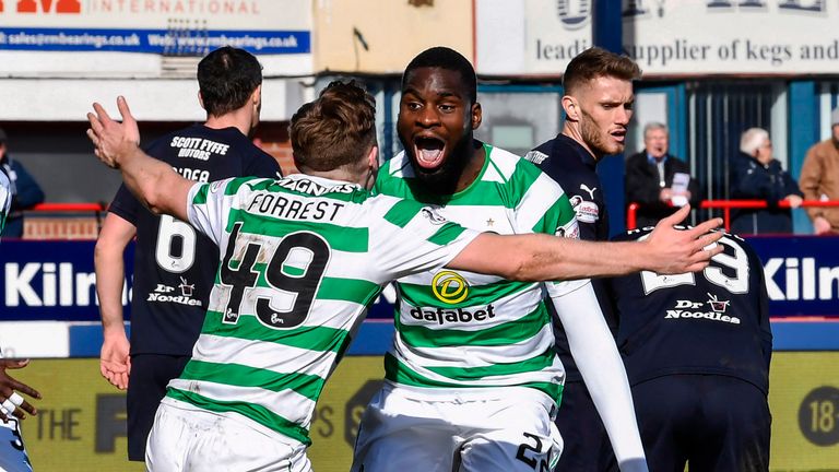 Celtic celebrate Odsonne Edouard's late winner at Dens Park