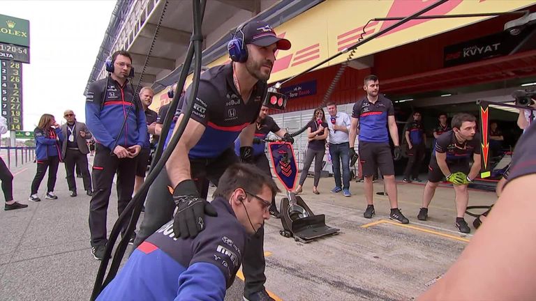 We could be seeing a new pit crew member joining Toro Rosso after WWE wrestler Cesaro helped change a tyre in seconds!