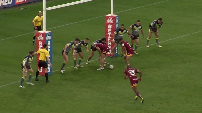 Highlights of Wakefield's victory away to Huddersfield in Round 14 of the Betfred Super League.