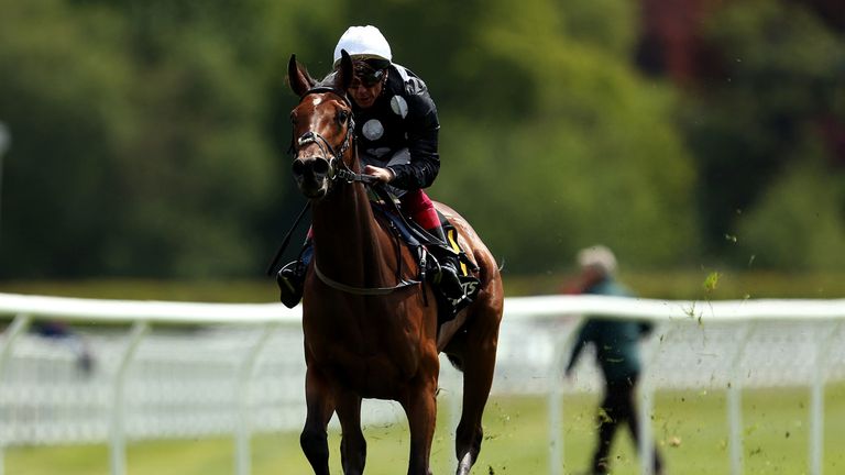 Anapurna won the Oaks from Pink Dogwood