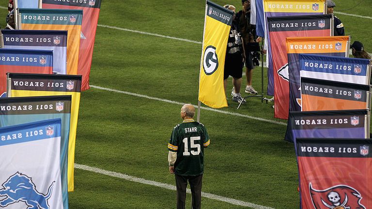 Starr was inducted into the NFL Hall of Fame in 1977