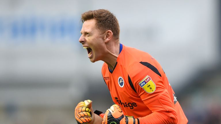 David Martin will sign a two-year deal with West Ham