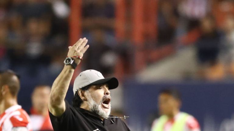 Maradona werd in januari van dit jaar opgenomen in het ziekenhuis