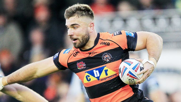 Castleford's Mike McMeeken was one of four try scorers as the Tigers won at Huddersfield