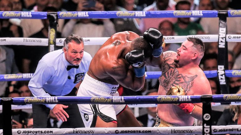 Ruiz Jr hurt Joshua with a succession of hooks