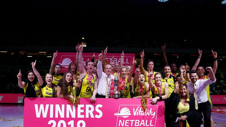 Los campeones defensores Manchester Thunder comenzarán su campaña contra Wasps Netball antes de enfrentarse a Severn Stars en la Ronda 2