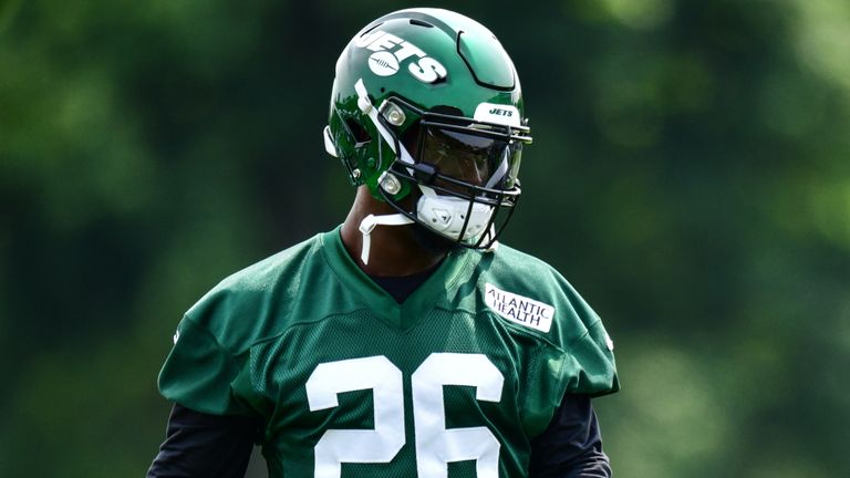 The New York Jets won the race to sign Le'Veon Bell in free agency