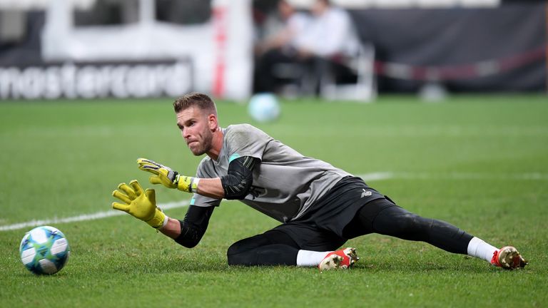 Adrian will start the the final following the injury to Alisson