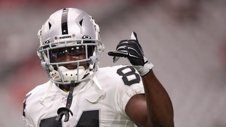 Oakland Raiders' Antonio Brown trains with certified helmet