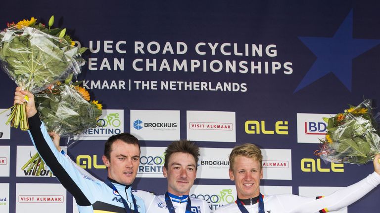Viviani on the podium at the Road Cycling European Championships
