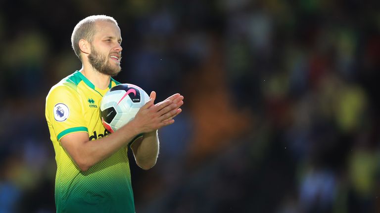 Finlandia buscará al delantero del Norwich Teemu Pukki para ayudarlos a vencer a Italia