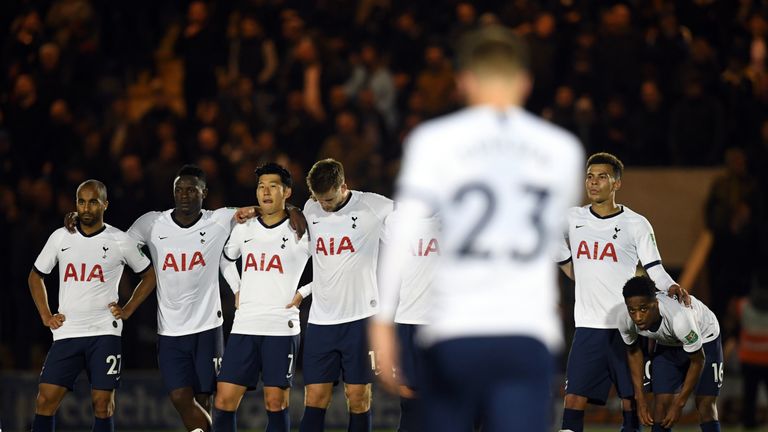 Tottenham perdió en los penaltis después de un empate sin goles con Colchester
