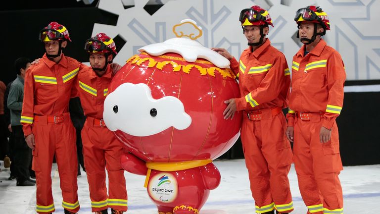 2022 Winter Olympics mascots for Beijing unveiled as panda and Chinese